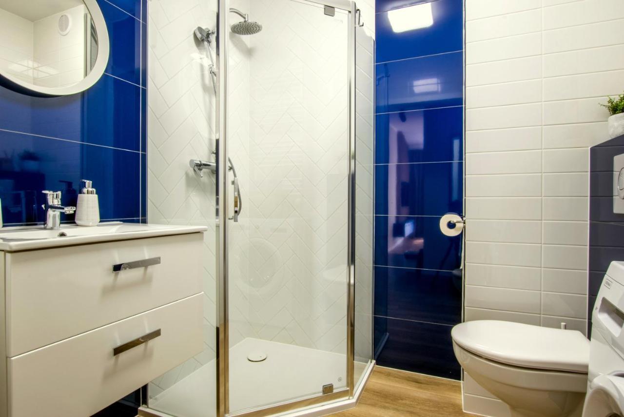 W&K Apartments - Blue Suite - Faktura Vat, Parking كوزتسالين المظهر الخارجي الصورة