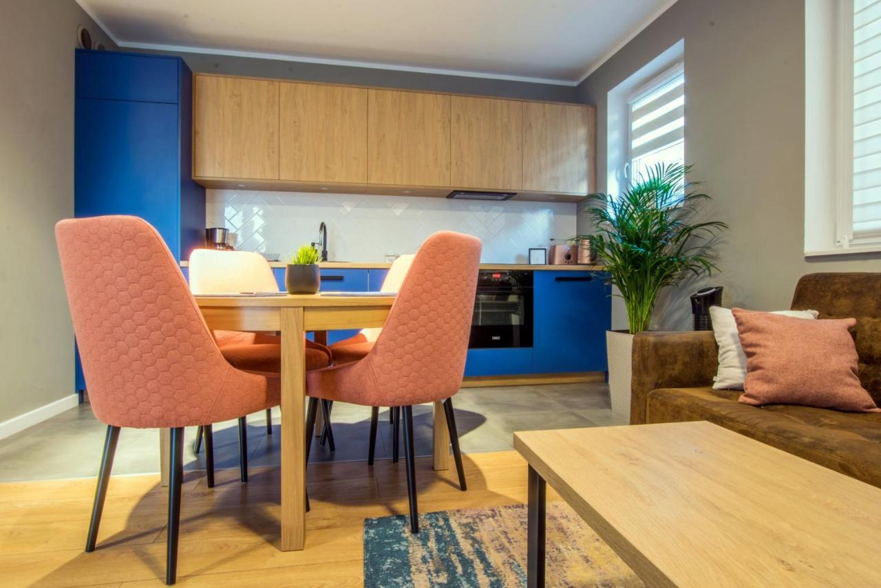 W&K Apartments - Blue Suite - Faktura Vat, Parking كوزتسالين المظهر الخارجي الصورة