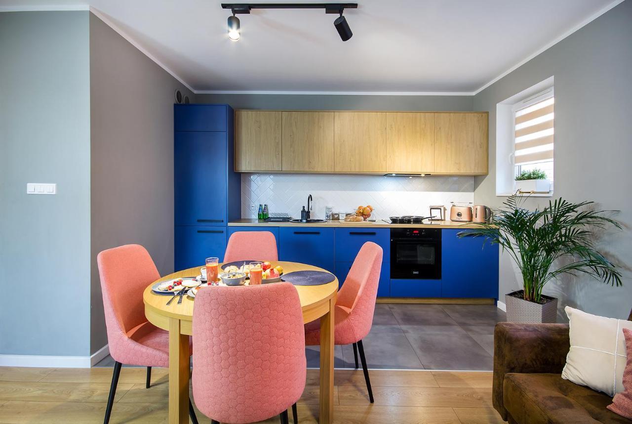 W&K Apartments - Blue Suite - Faktura Vat, Parking كوزتسالين المظهر الخارجي الصورة