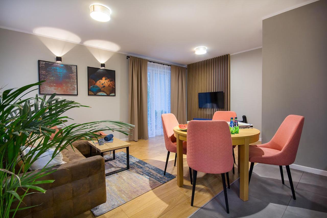 W&K Apartments - Blue Suite - Faktura Vat, Parking كوزتسالين المظهر الخارجي الصورة