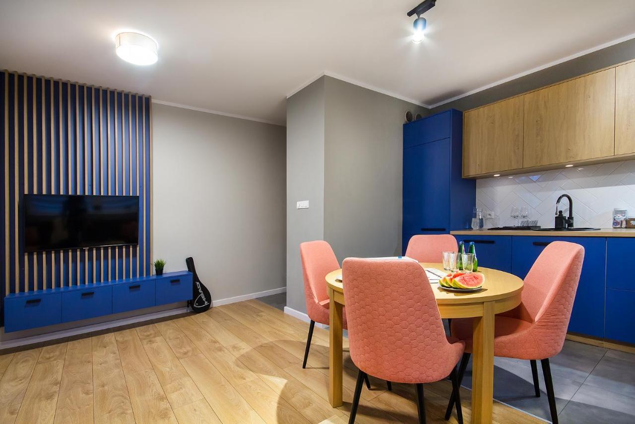 W&K Apartments - Blue Suite - Faktura Vat, Parking كوزتسالين المظهر الخارجي الصورة